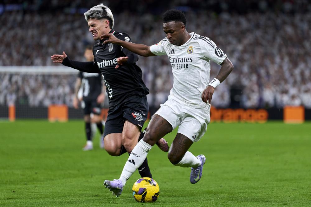 以西班牙足 以西班牙足